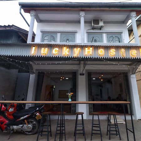 Lucky Hostel Luang Prabang Luaran gambar